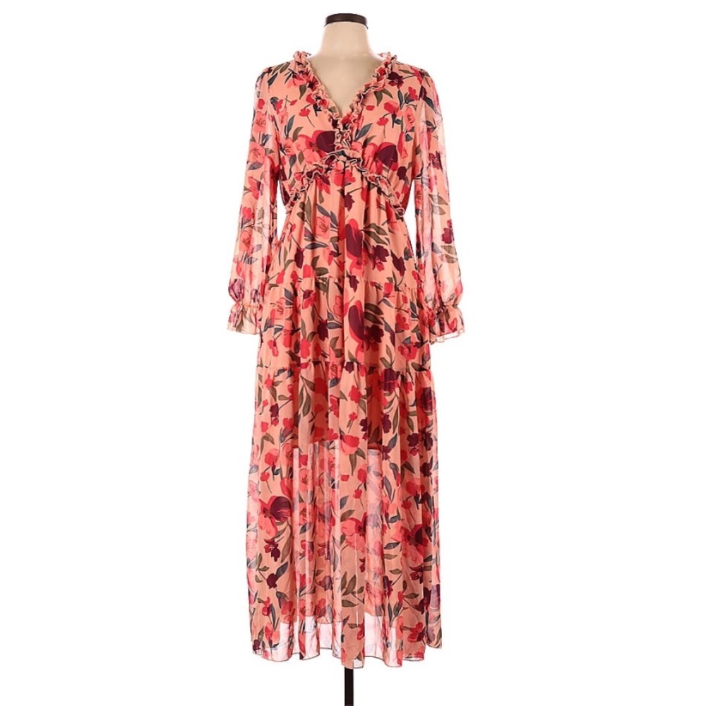 Ruffled v neck long sleeved dress